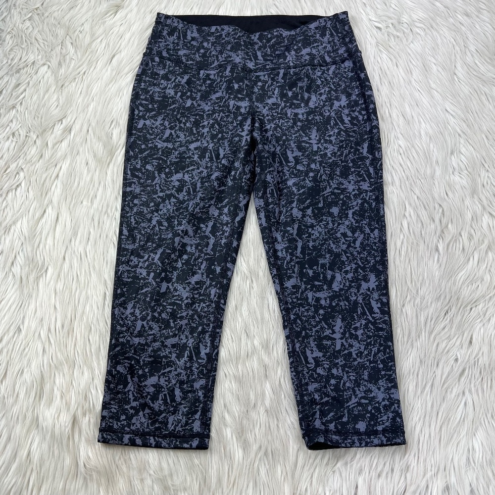 Athleta Printed Cropped Chaturanga Reversible Leggings